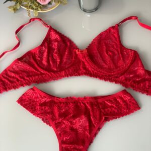 Conjunto de Lingerie Valentina Sem Bojo Liso Vermelho
